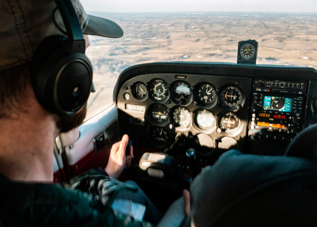 oc aviation, oc corporation, flight schools, licensed private pilots.